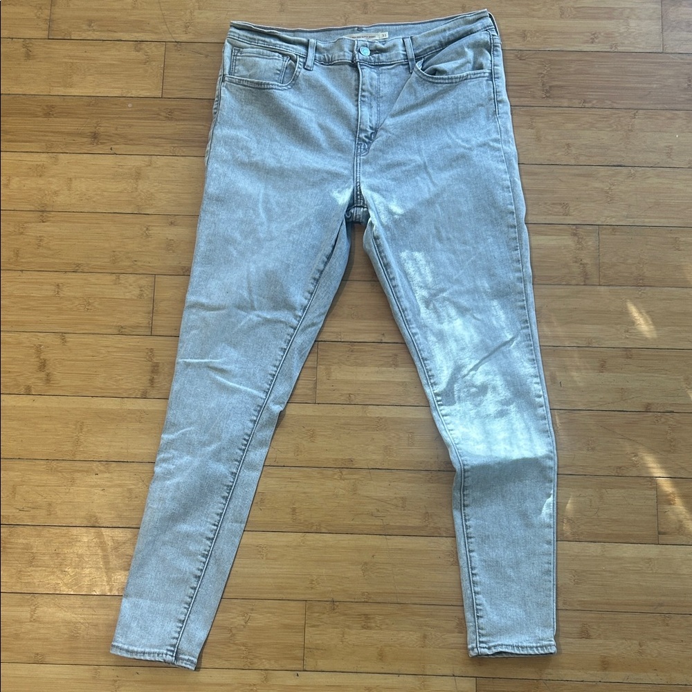 Levi's Women's Light Wash Skinny Jeans